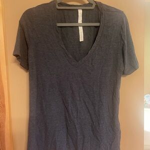 Lululemon Athletica Gray Fitted V-Neck Short Sleeve Tee